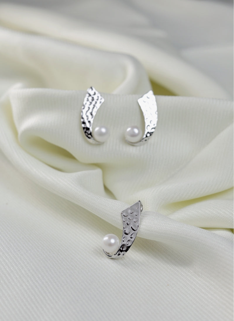 Luna Curve Pearl Necklace Set