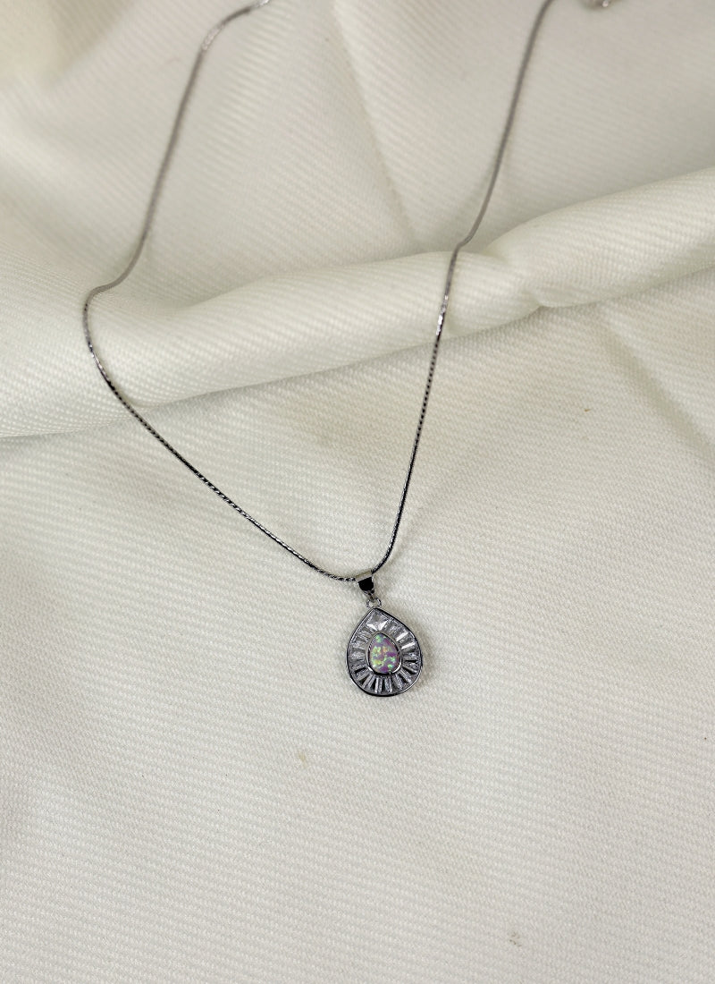 Luna Curve Pearl Necklace Set